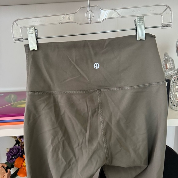 LULULEMON Green Wunder Train High-Rise Tights - Picture 6 of 7